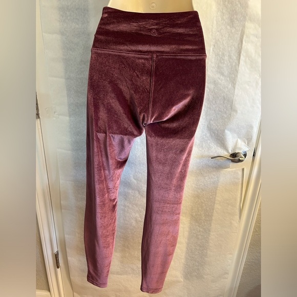 Lululemon Athletica Wunder lounge highrise tight 28”inseam w/key pocket Sz-6. C7 - Picture 3 of 13